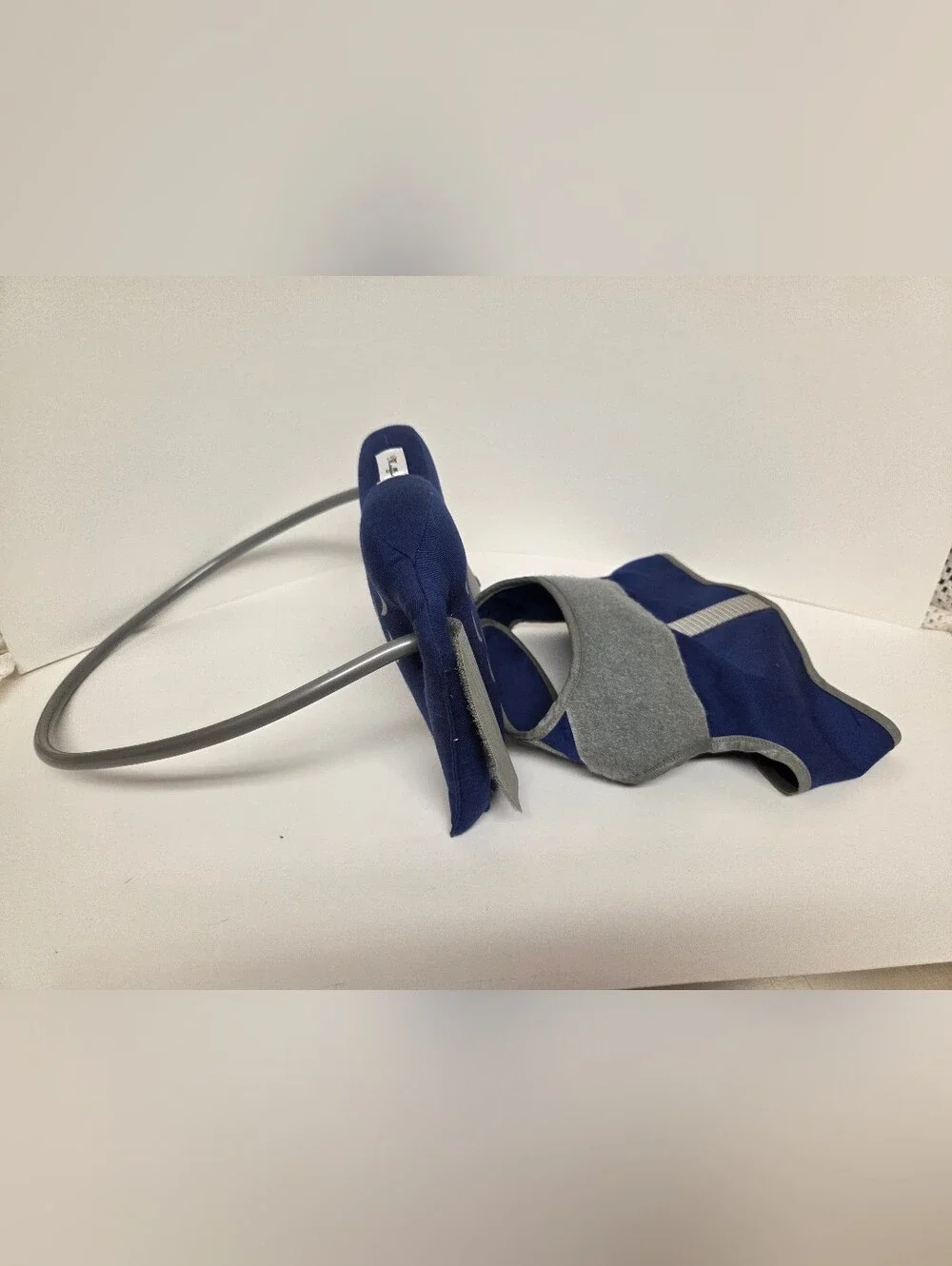 Muffin's Halo Blind Dog Head Protector Bumper Halo Harness Size Medium Blue